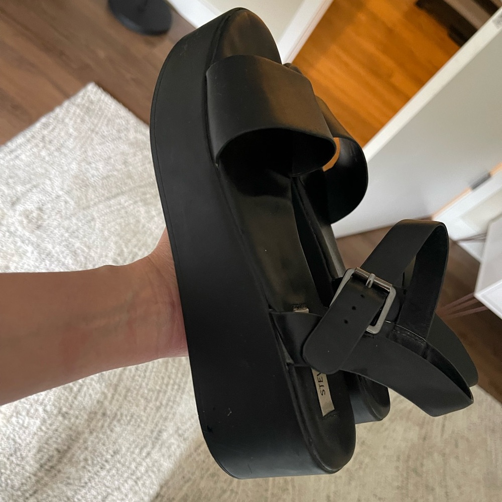 Steve Madden Black Platform Sandals